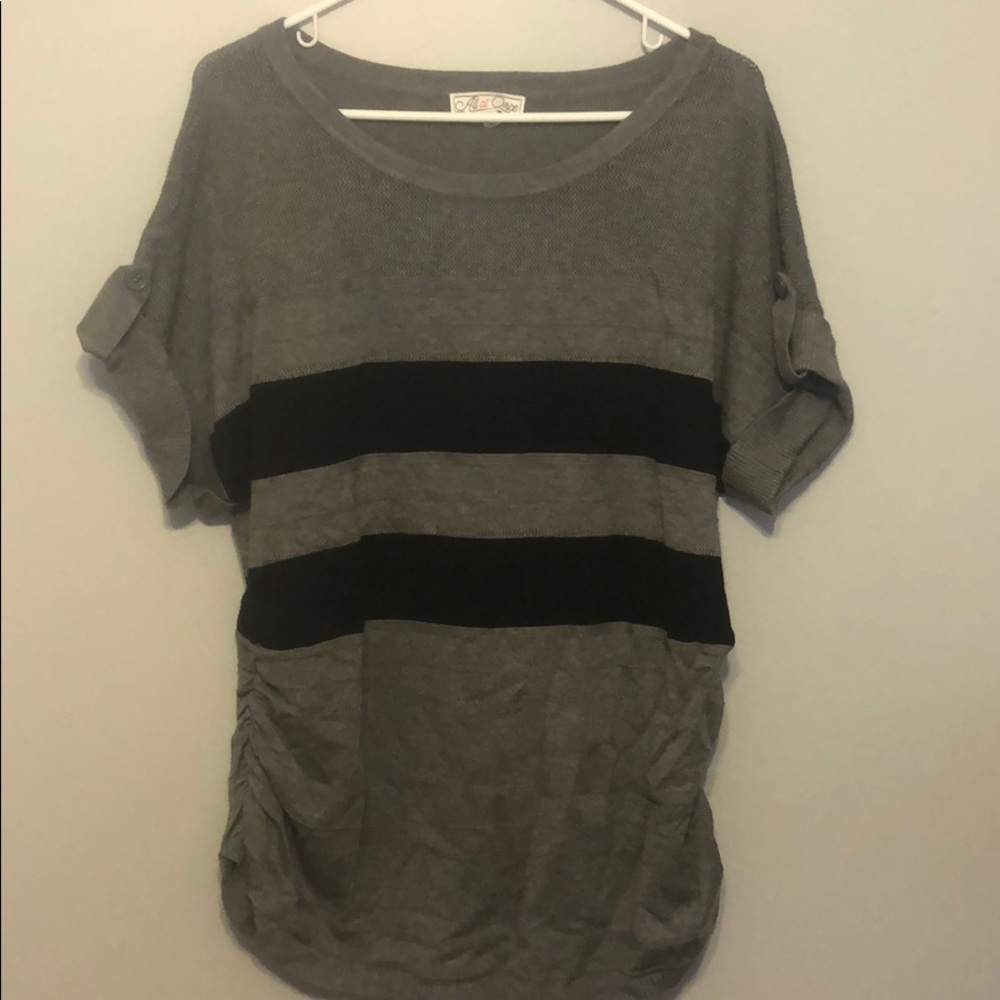 Short sleeve striped sweater